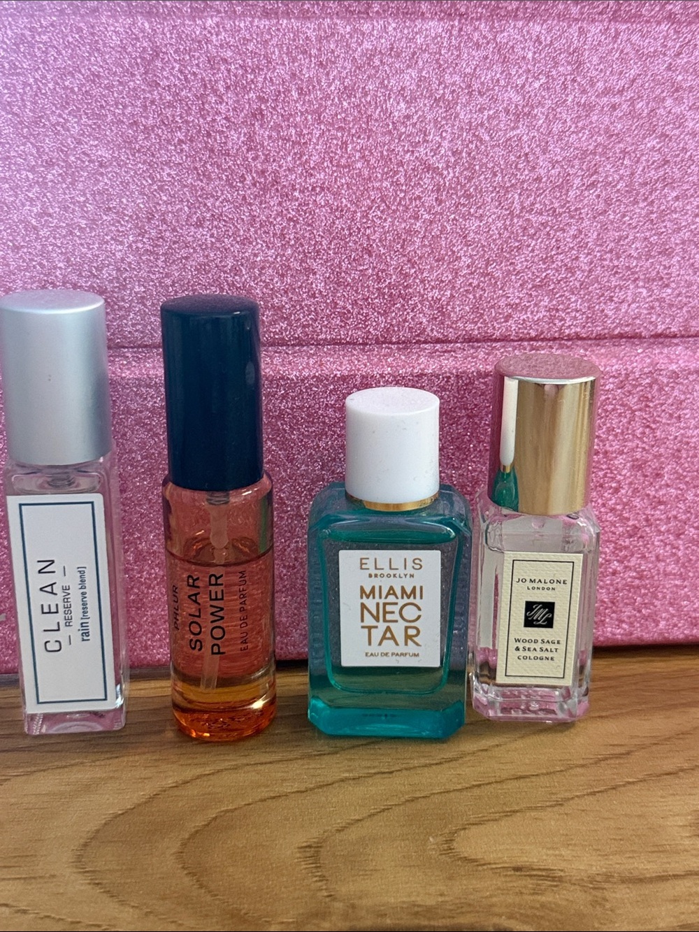 Various of minis